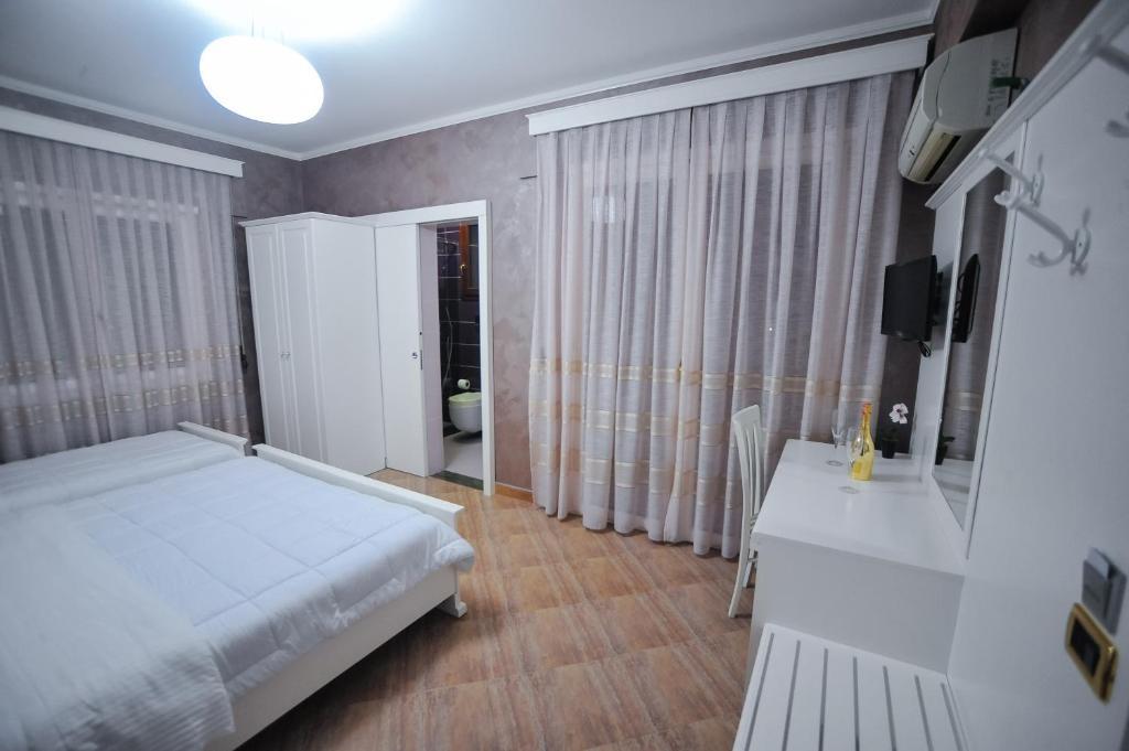 Iliria Internacional Hotel Durres Exterior photo