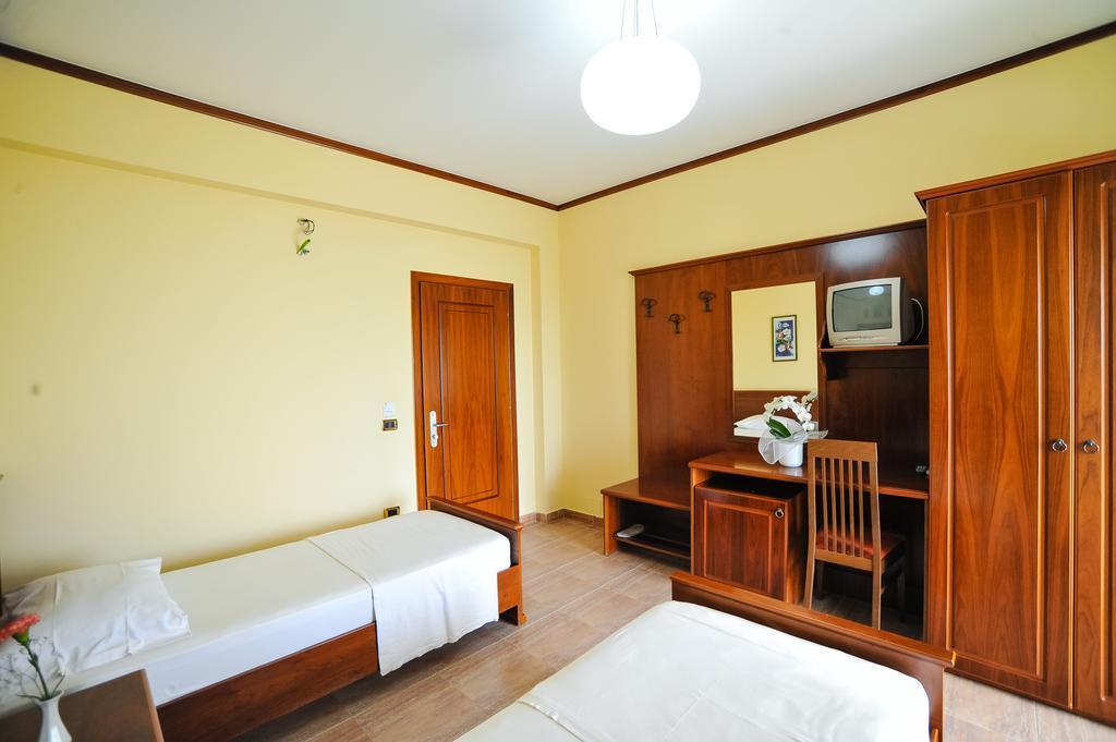 Iliria Internacional Hotel Durres Exterior photo