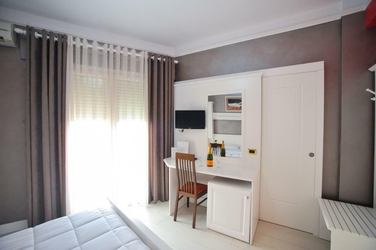 Iliria Internacional Hotel Durres Exterior photo
