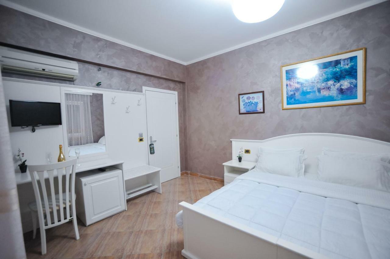 Iliria Internacional Hotel Durres Exterior photo